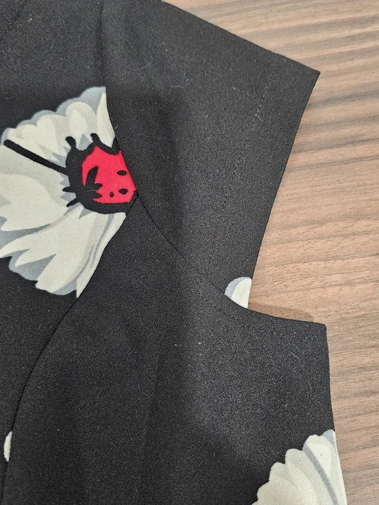 Black Floral A-Line Dress Size M Back Daisy Print  Fit & Flare Minimalist Retro - Picture 11 of 14